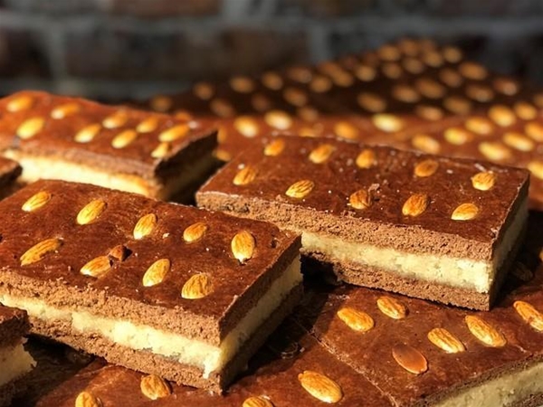 Gevulde speculaas plak